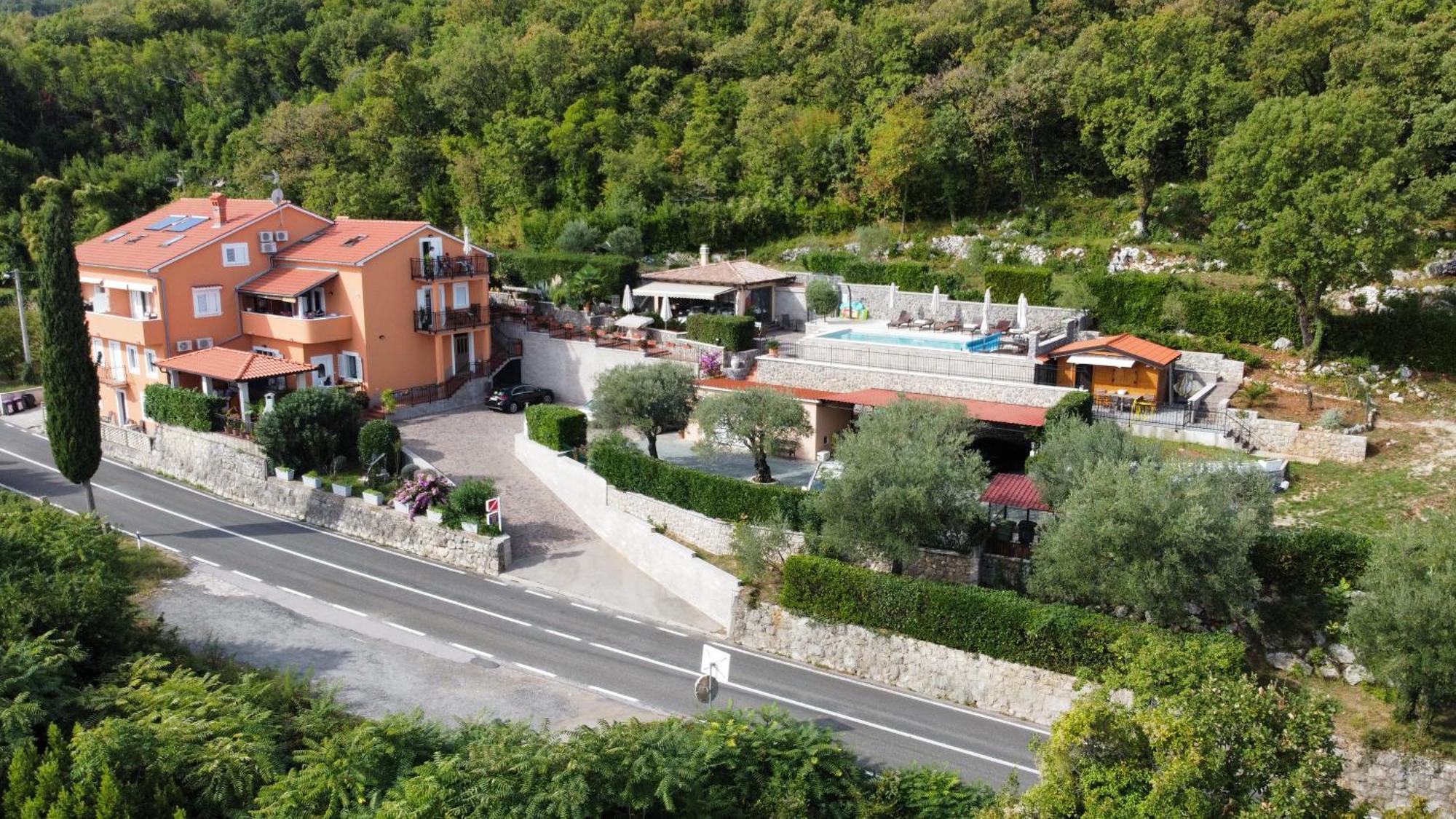 Apartments Vunic Mošćenička Draga Eksteriør billede